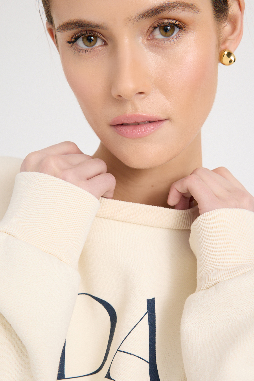 Riley Crewneck Villa